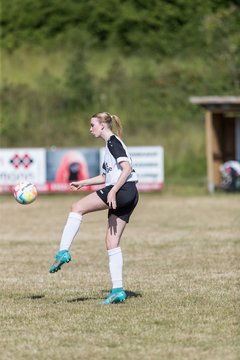 Bild 333 - wBJ TuRa Meldorf/Buesum - JFV Luebeck : Ergebnis: 1:0